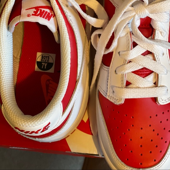 Nike Dunk Low (GS) - Picture 1 of 4